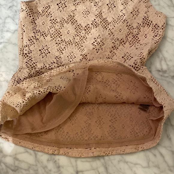 BCBG Peplum Top - Picture 6 of 6